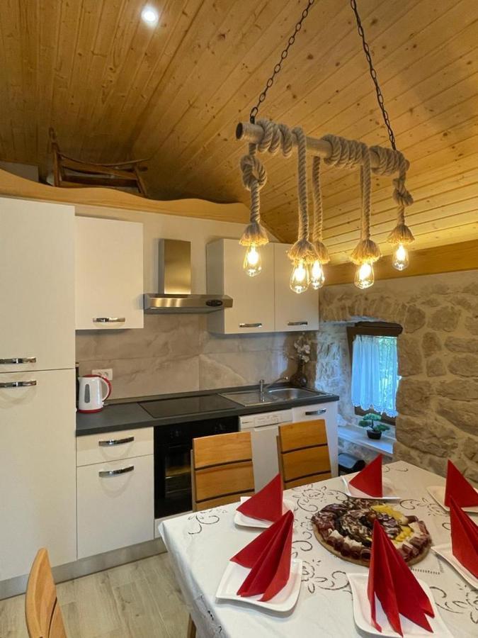 Patakun Holiday Home For 5, With Heated Pool Lecevica Екстериор снимка