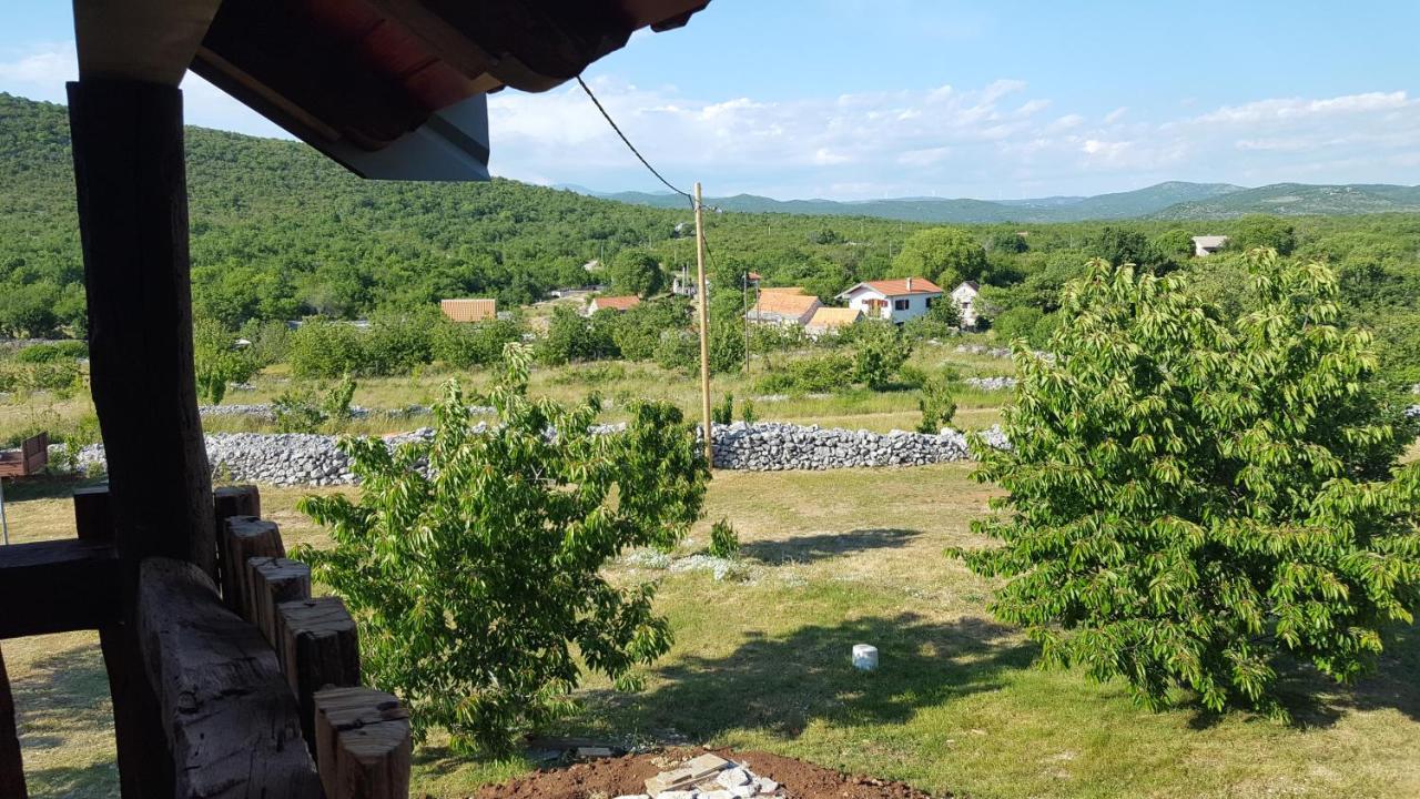Patakun Holiday Home For 5, With Heated Pool Lecevica Екстериор снимка