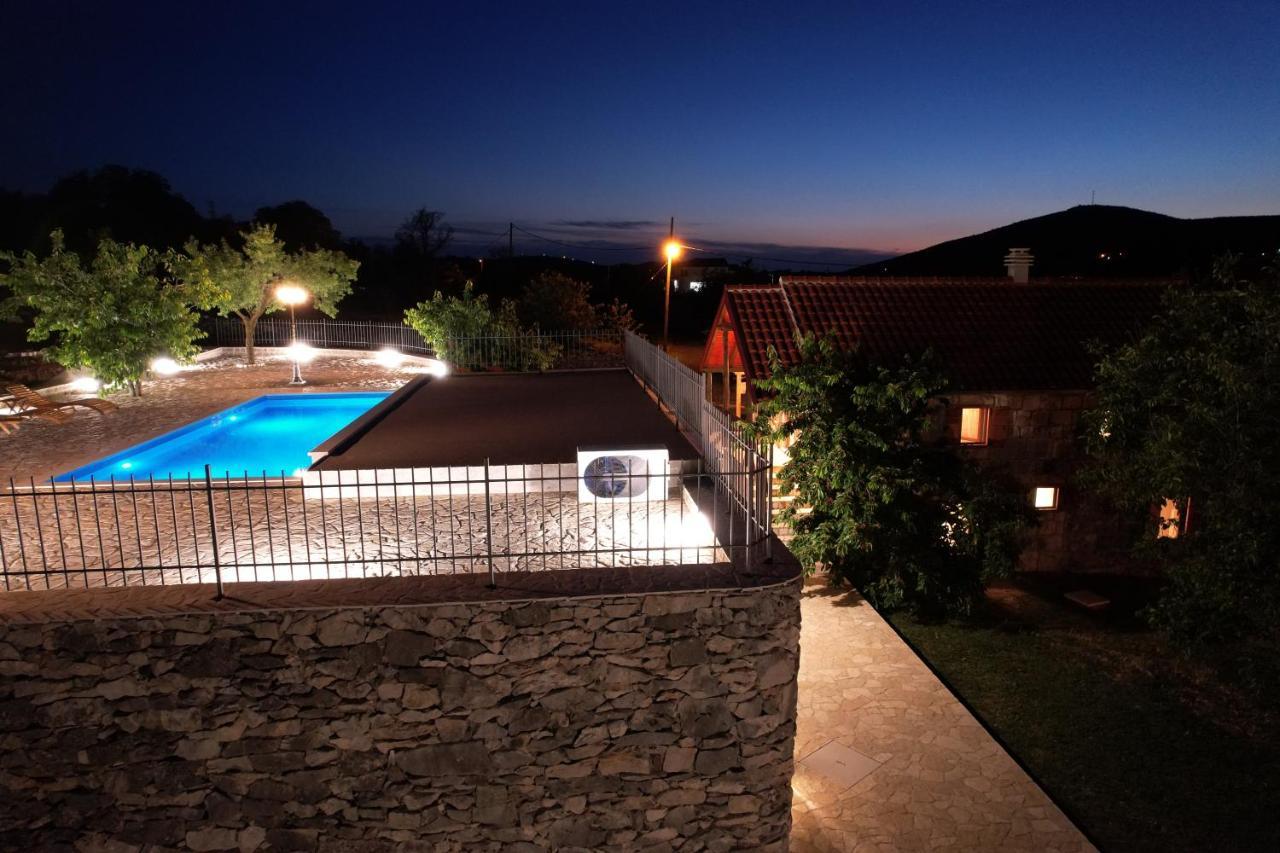 Patakun Holiday Home For 5, With Heated Pool Lecevica Екстериор снимка